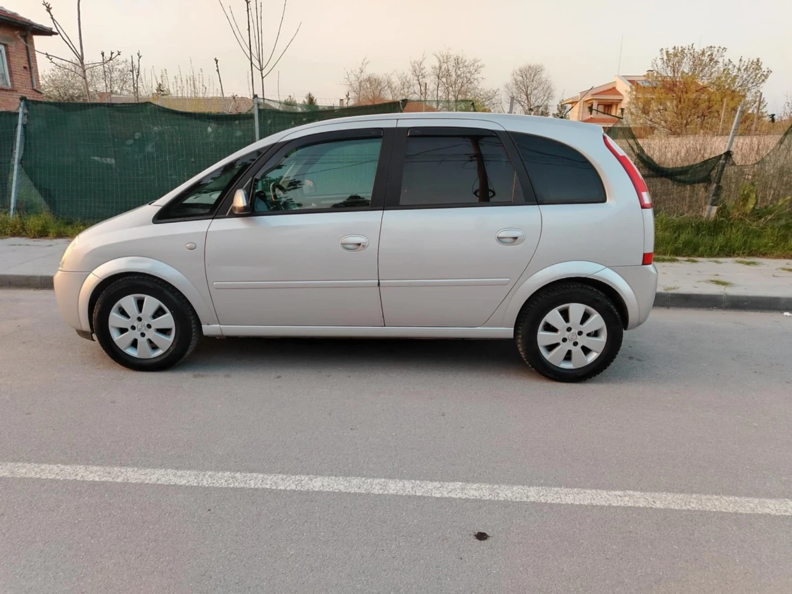Opel Meriva 1.4 - изображение 4
