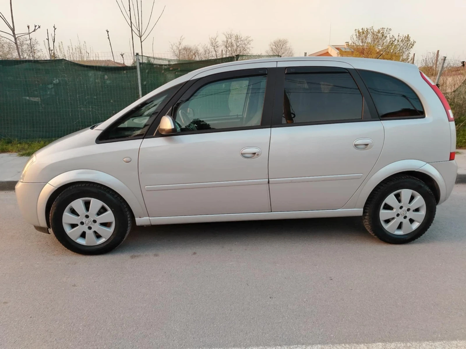 Opel Meriva 1.4 - изображение 2