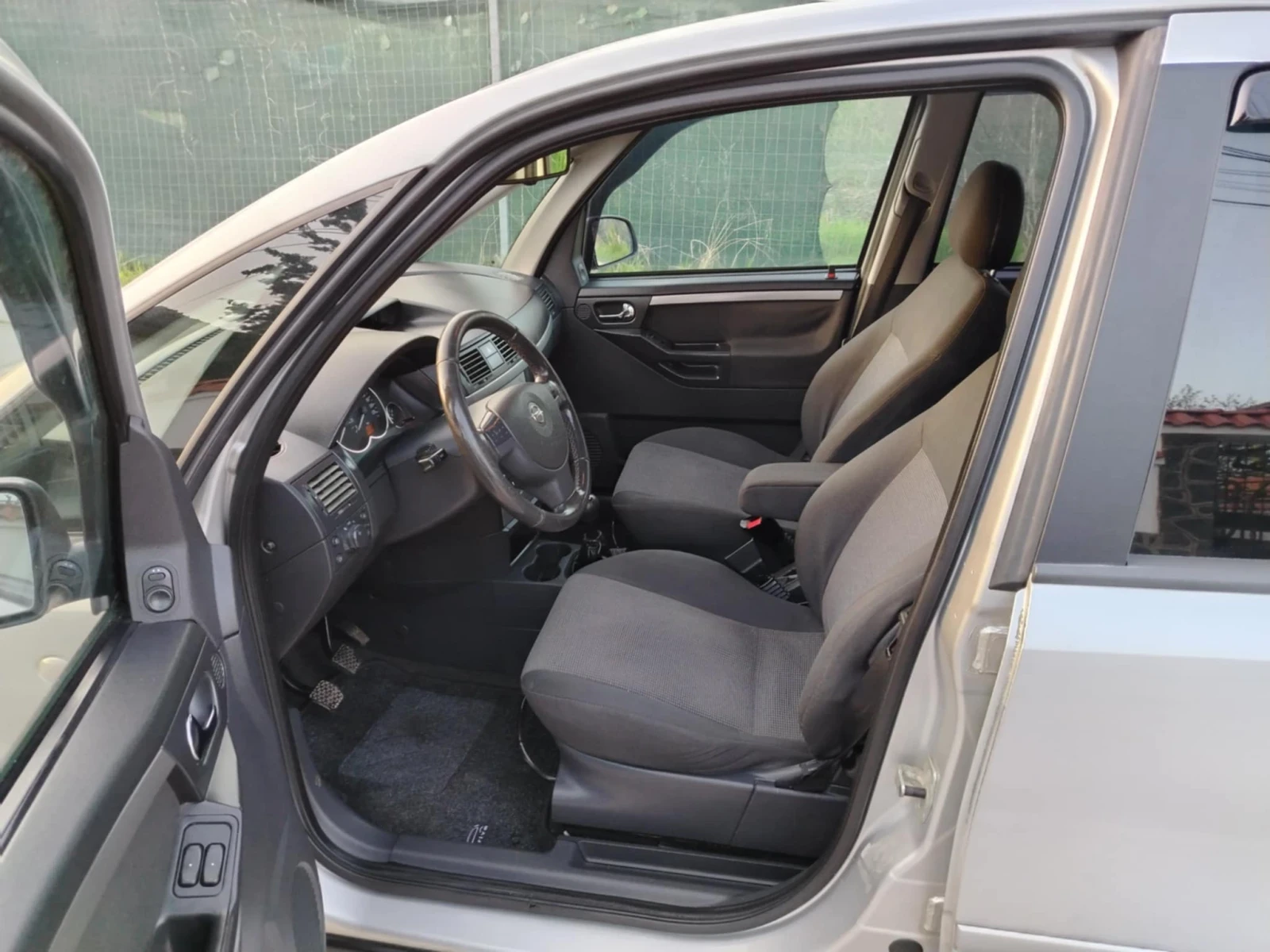 Opel Meriva 1.4 - изображение 9