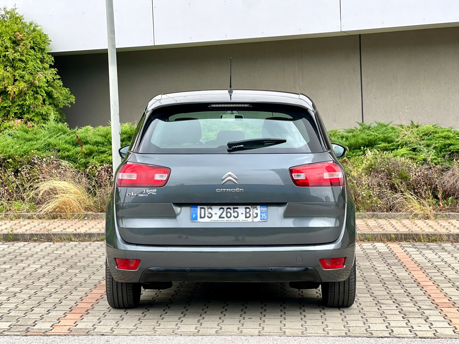 Citroen C4 Picasso 2.0HDI-лизинг през Уникредит по 320лв на месец - изображение 7