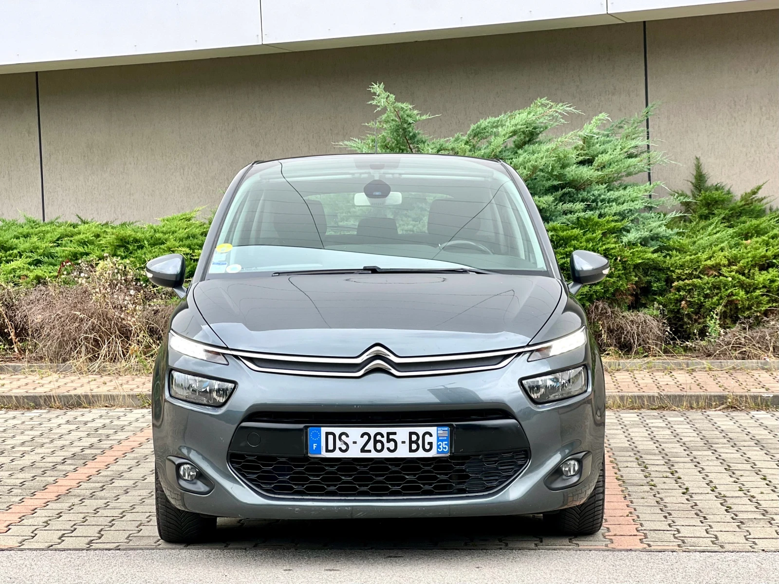 Citroen C4 Picasso 2.0HDI-лизинг през Уникредит по 320лв на месец - изображение 2