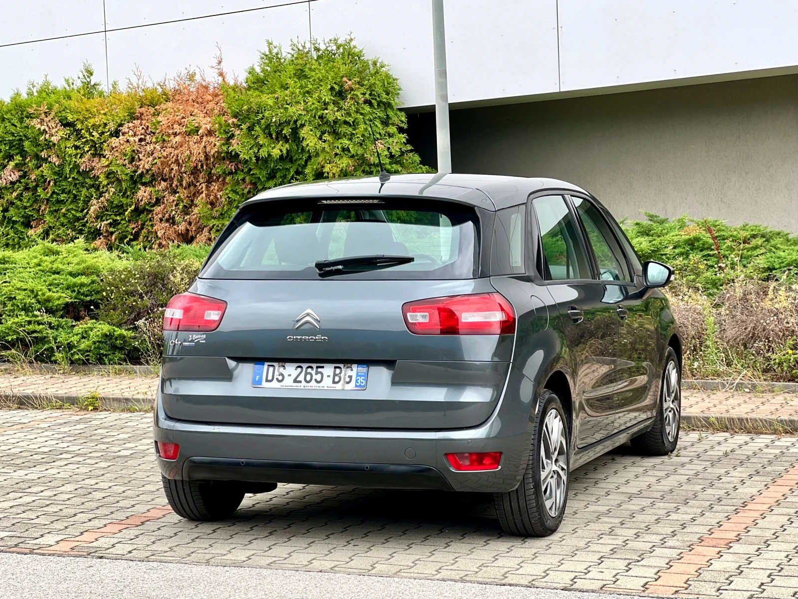 Citroen C4 Picasso 2.0HDI-лизинг през Уникредит по 320лв на месец - изображение 6