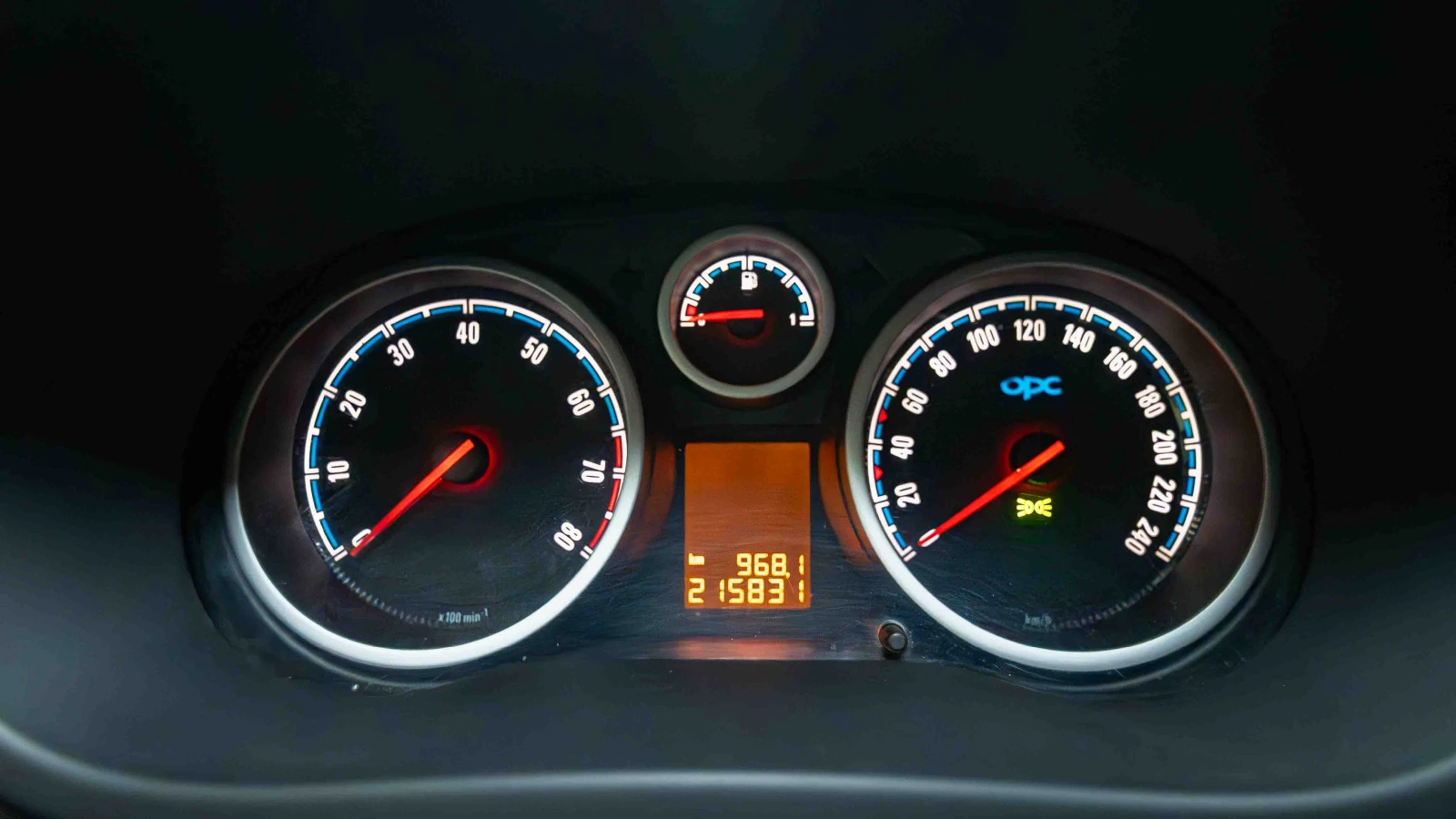 Opel Corsa OPC 1.6 TURBO | Mobile.bg — изображение 13