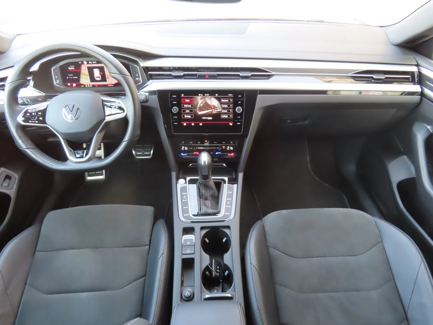VW Arteon R-Line 2.0 TDI SCR 4MOTION DSG, снимка 9 - Автомобили и джипове - 53899666