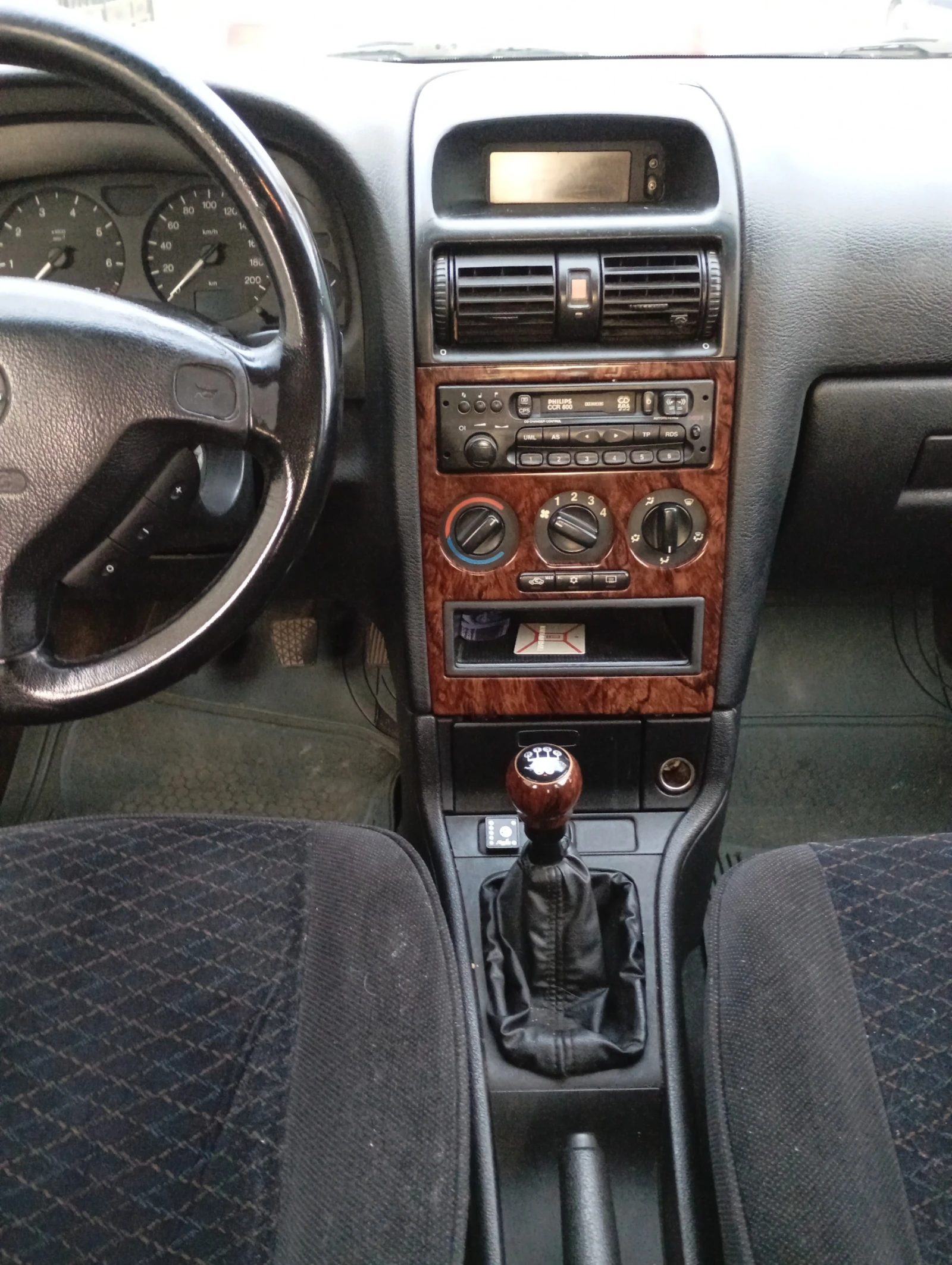 Opel Astra 1.8 Газ-бензин  - изображение 9