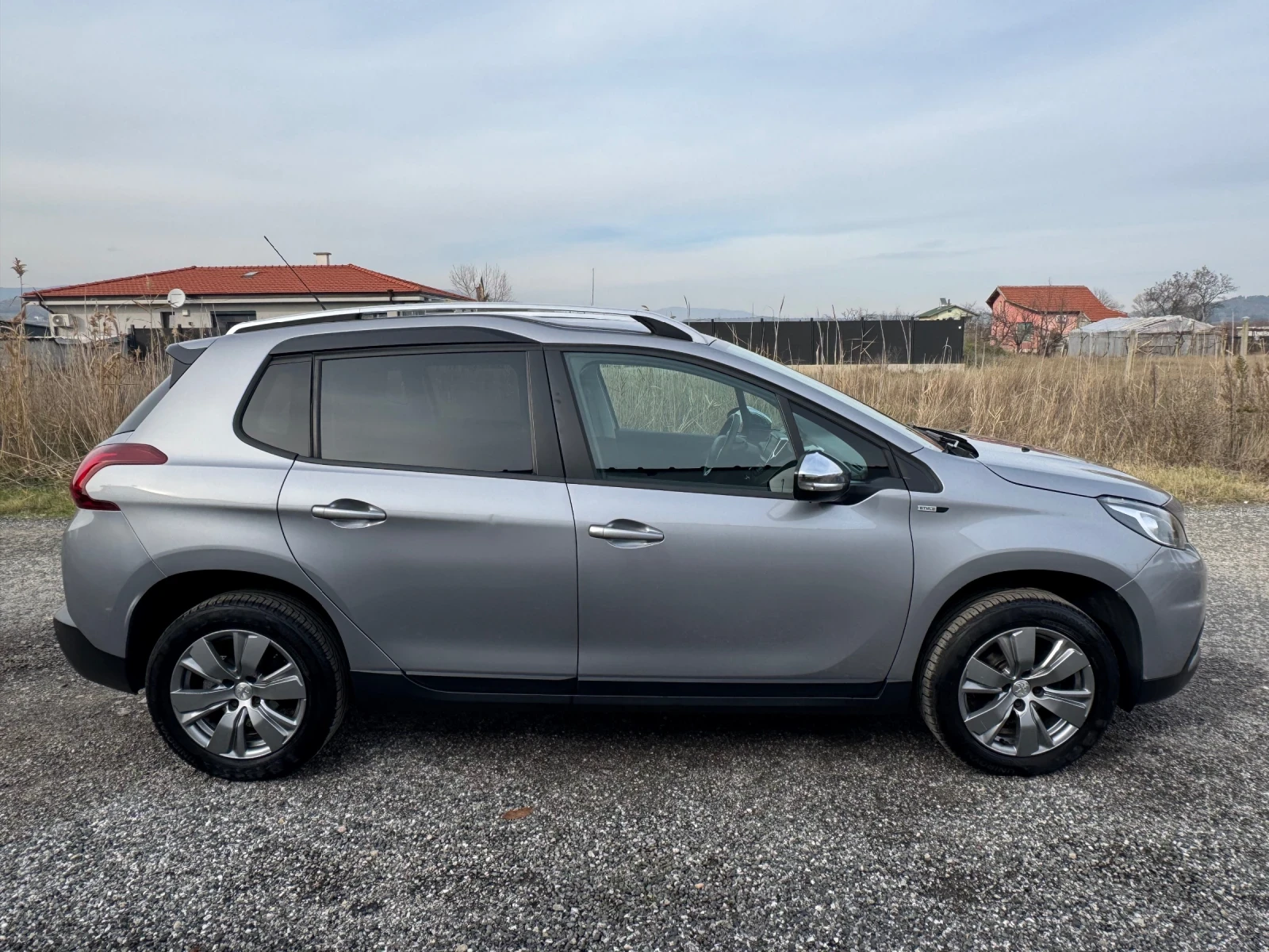 Peugeot 2008 1.2i * STYLE* NAVI* EURO 6B*  | Mobile.bg   4