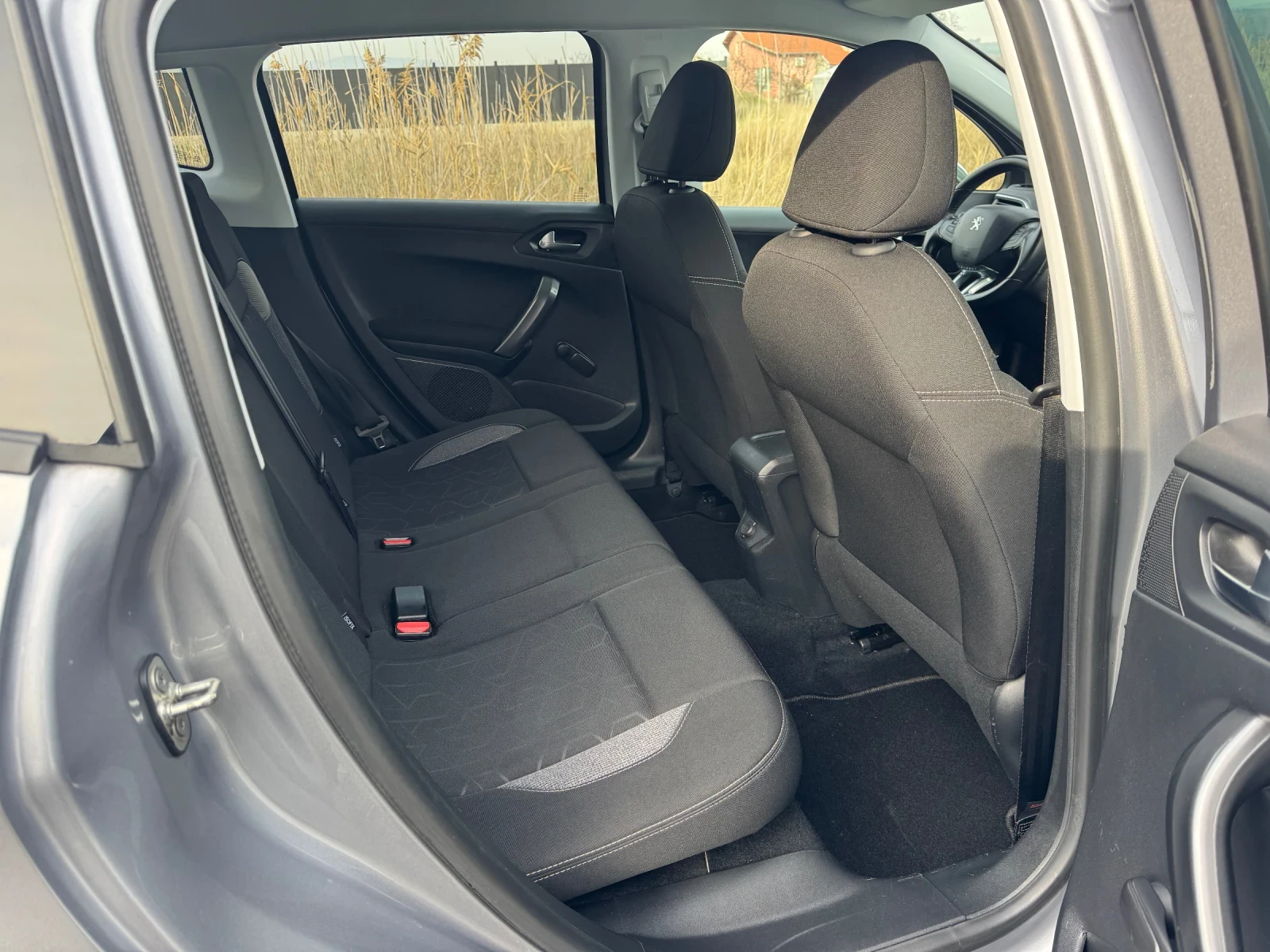 Peugeot 2008 1.2i * STYLE* NAVI* EURO 6B*  | Mobile.bg   13