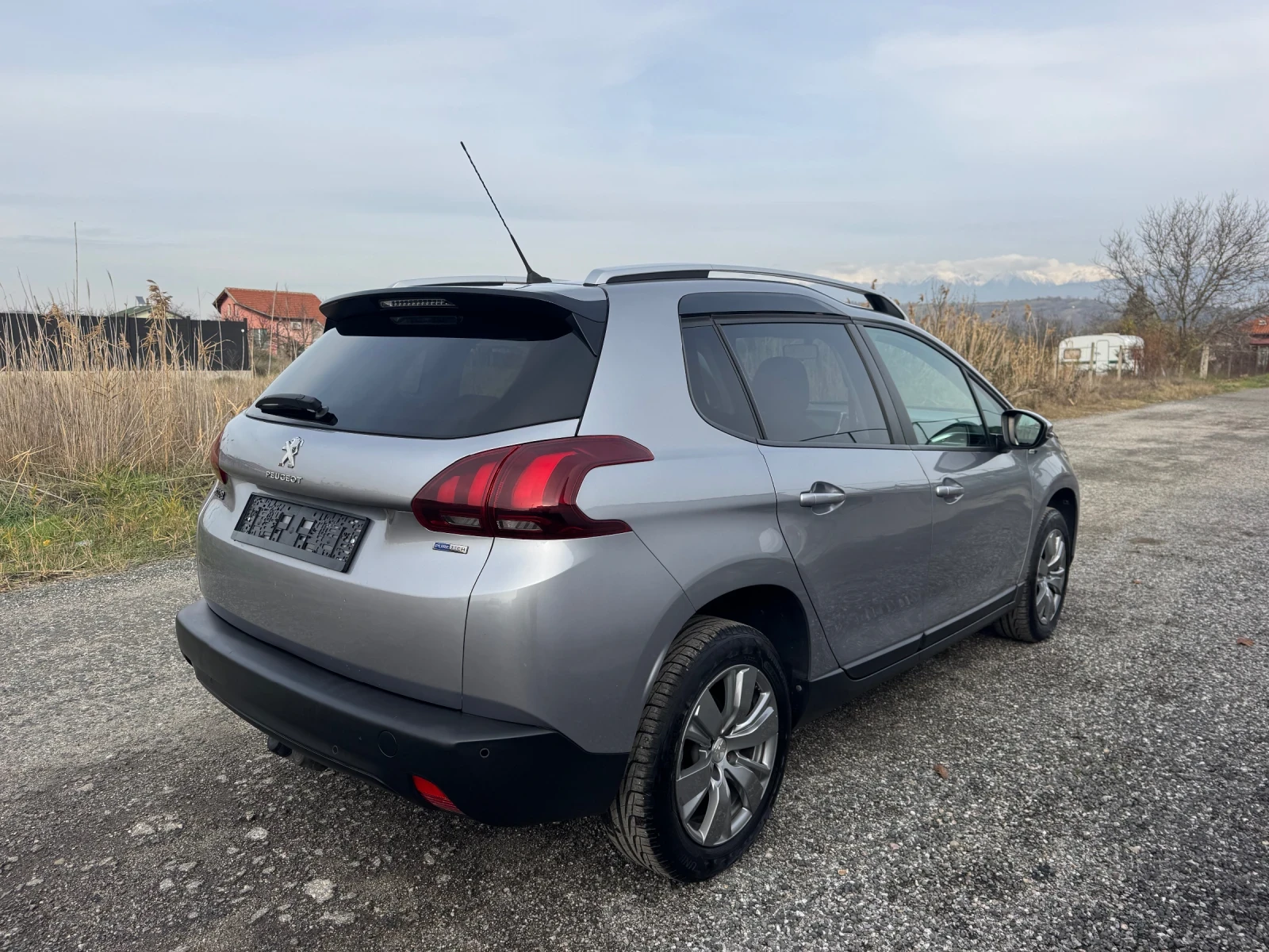 Peugeot 2008 1.2i * STYLE* NAVI* EURO 6B*  | Mobile.bg   5