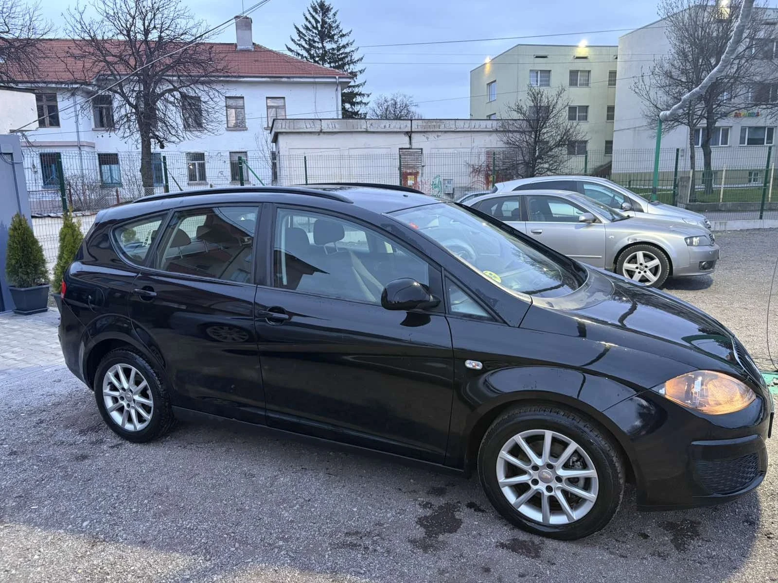 Seat Altea 1.9 TDI , снимка 4 - Автомобили и джипове - 53977246