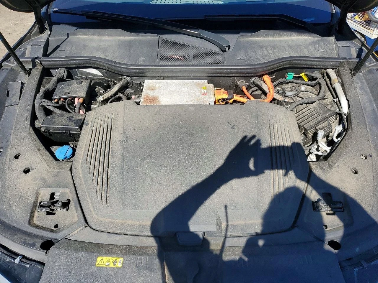 Audi E-Tron PRESTIGE, снимка 12 - Автомобили и джипове - 53978919