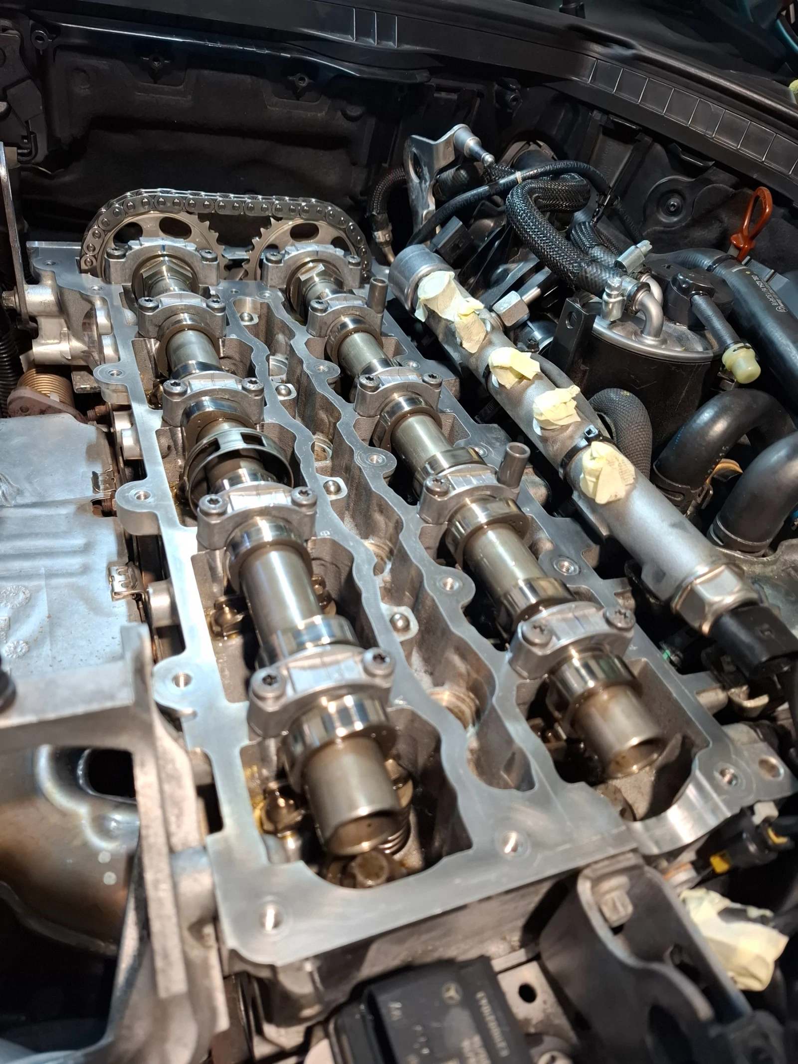 Mercedes-Benz C 220 ВИДЕО! Full AMG line, Carplay/Adroid Auto, Head Up, снимка 16 - Автомобили и джипове - 54165086