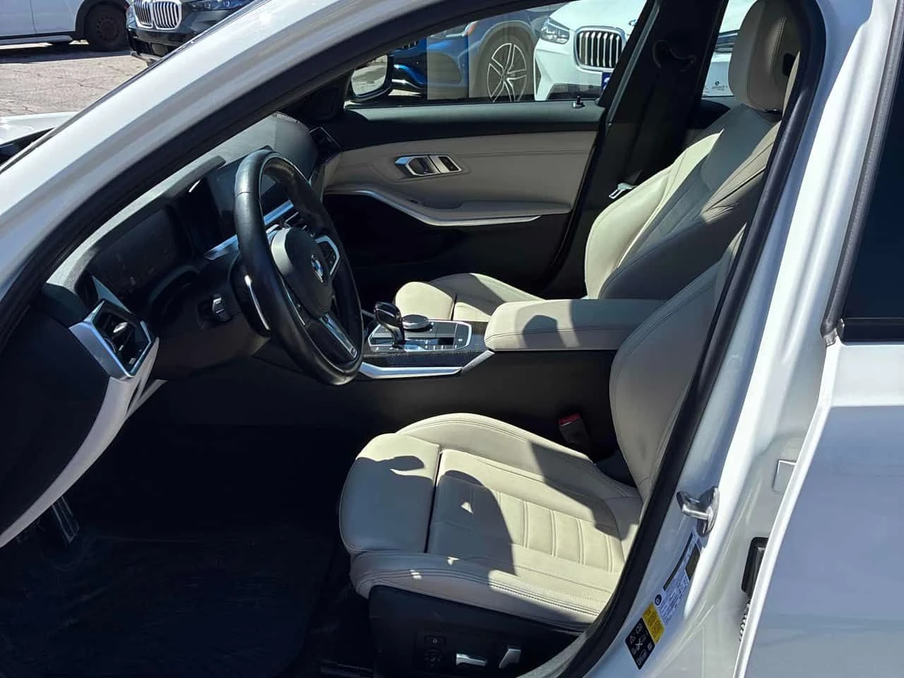 BMW 330 * 330i xDrive * CARFAX * ЦЕНА ДО БГ, снимка 7 - Автомобили и джипове - 54239507