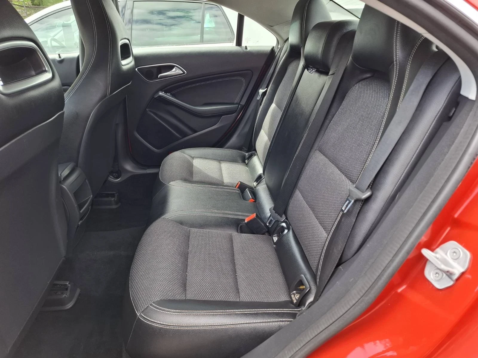 Mercedes-Benz CLA 180 1.6i/ ���������/ ���������  | Mobile.bg � ����������� 10