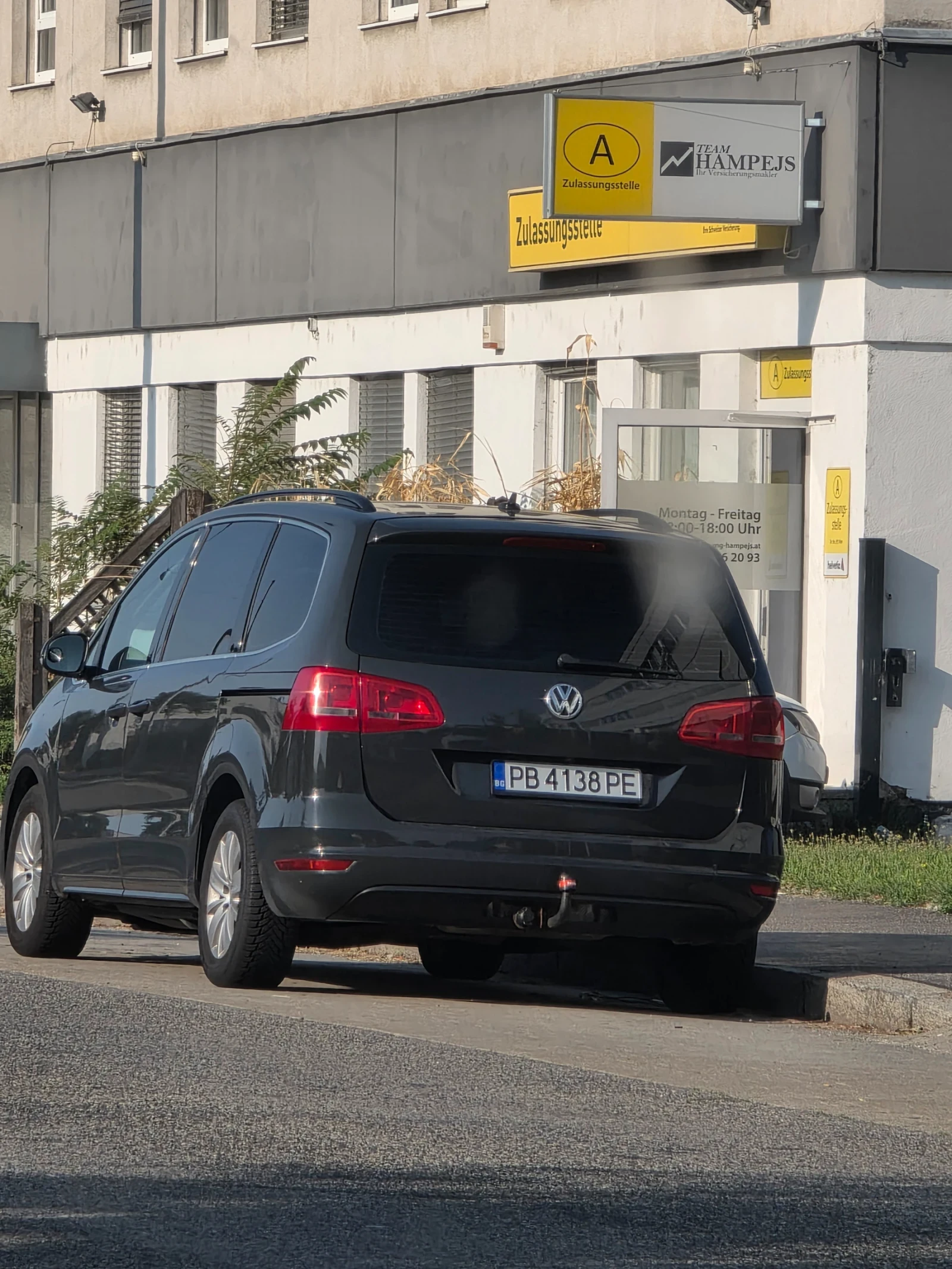 VW Sharan, снимка 8 - Автомобили и джипове - 54341921