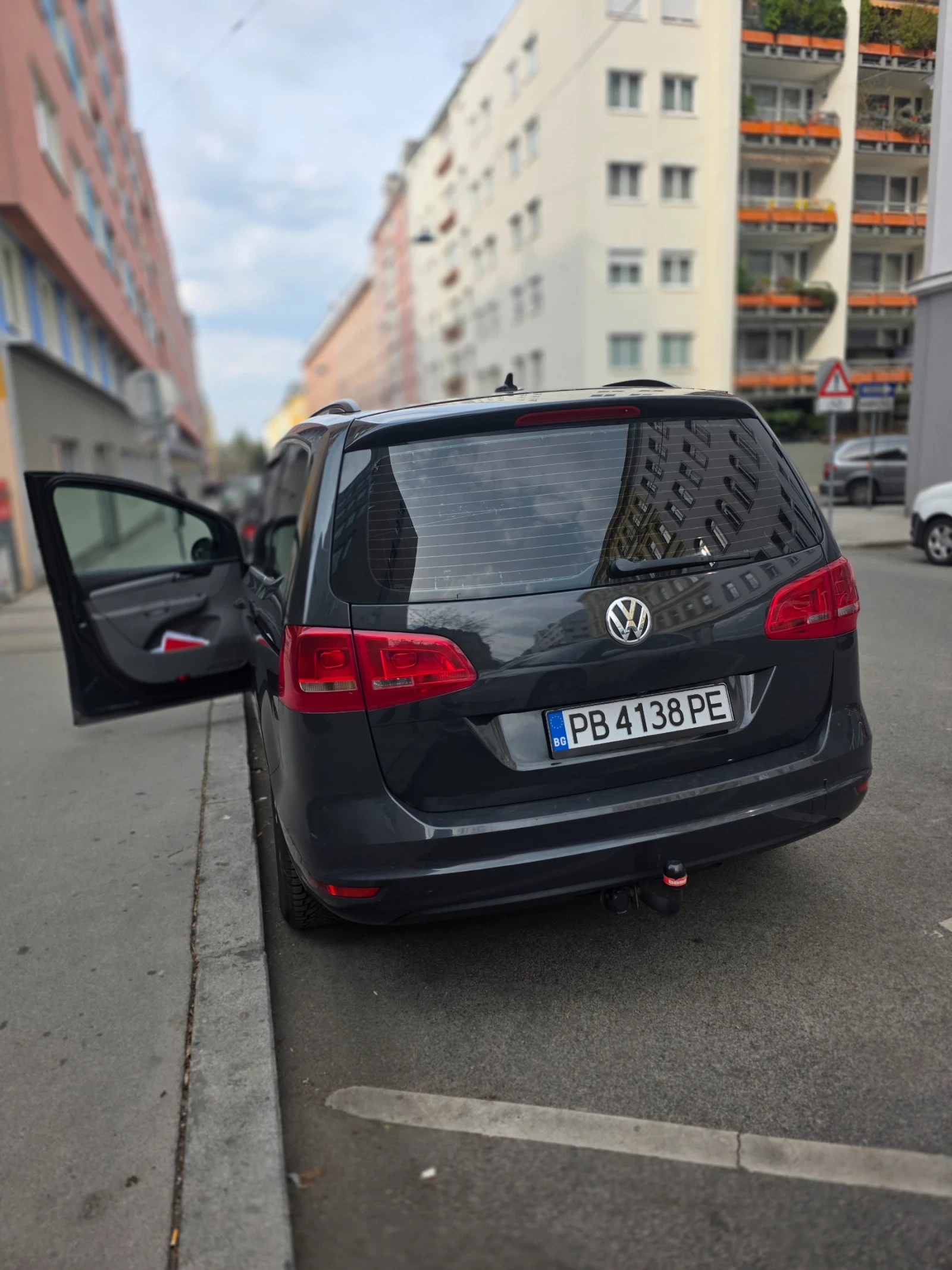 VW Sharan, снимка 3 - Автомобили и джипове - 54341921