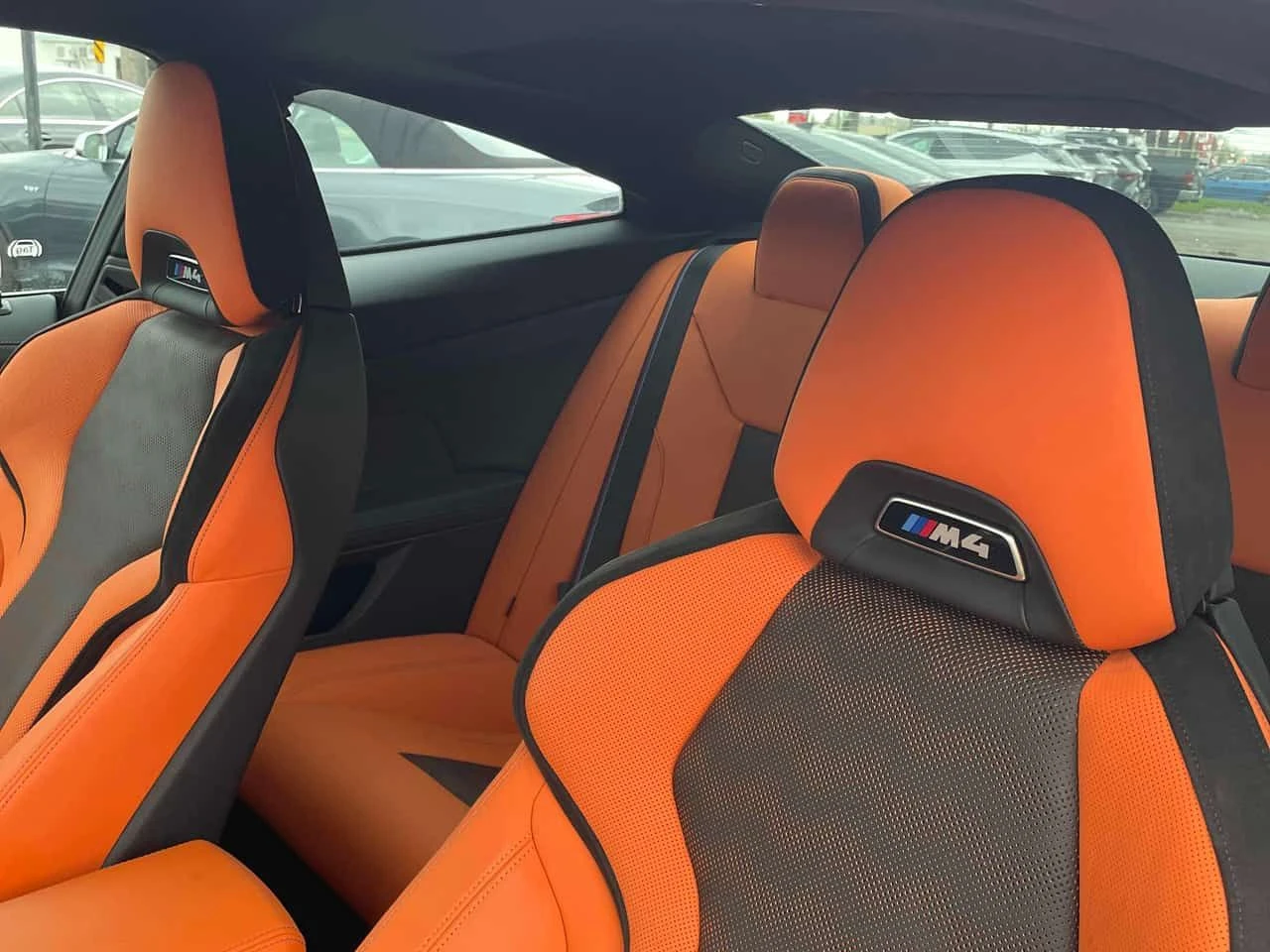 BMW M4 COMPETITION | XDRIVE| CARBON| BUCKET| ОБДУХ| 2 КЛЧ, снимка 15 - Автомобили и джипове - 54412240