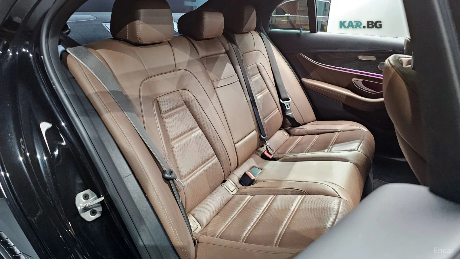 Mercedes-Benz E 63 AMG * 4MATIC+ * КОЖА* ПОДГРЕВ* ОБДУХВАНЕ* ПАНОРАМА* BU, снимка 11 - Автомобили и джипове - 54645343