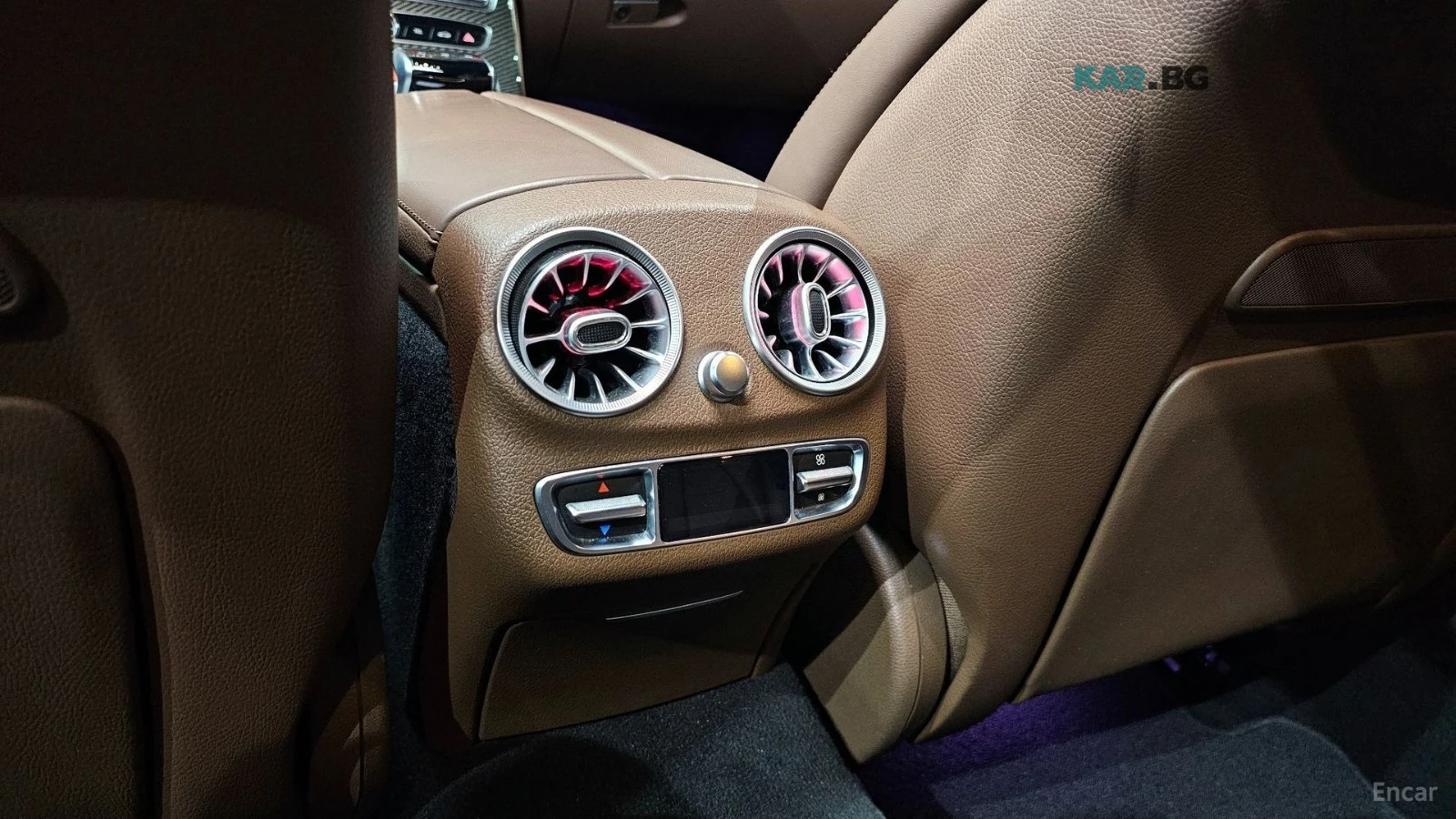 Mercedes-Benz E 63 AMG * 4MATIC+ * КОЖА* ПОДГРЕВ* ОБДУХВАНЕ* ПАНОРАМА* BU, снимка 17 - Автомобили и джипове - 54645343