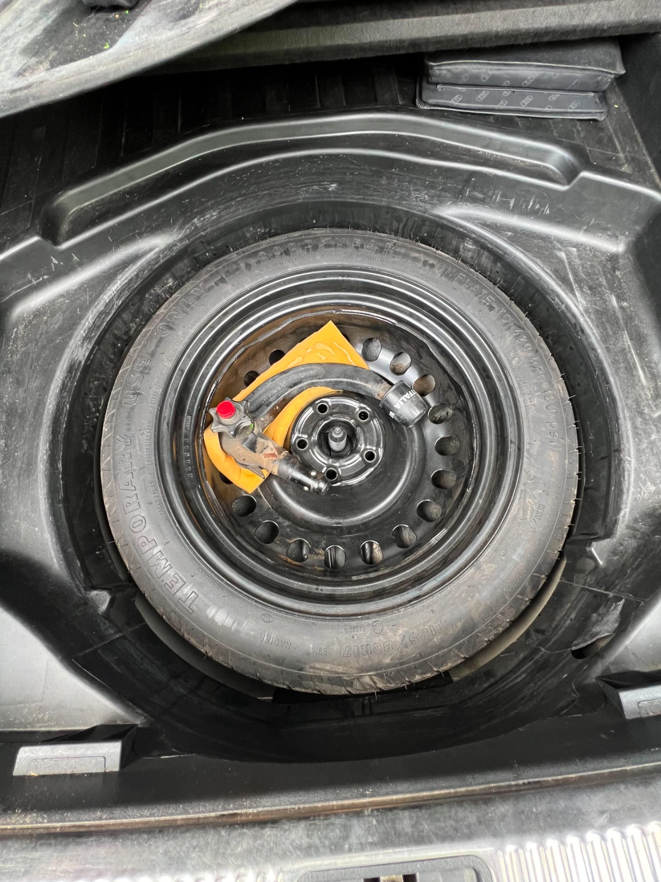 Audi A4, снимка 14 - Автомобили и джипове - 54682851