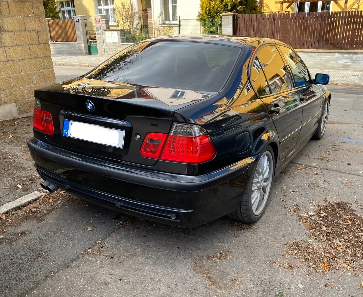BMW 330, снимка 2 - Автомобили и джипове - 54799461