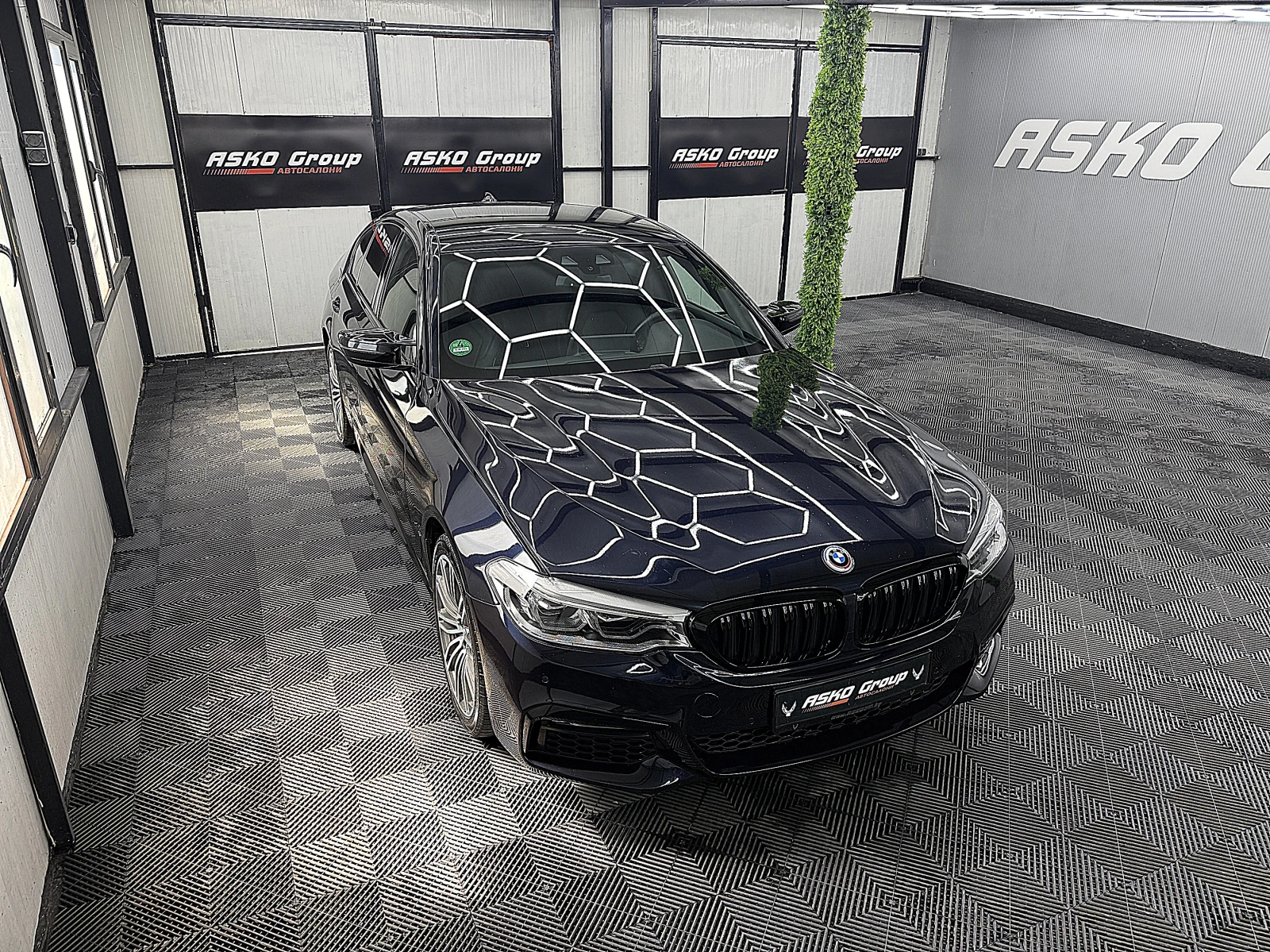 BMW 530 M-Paket/Xdrive/Digital/СОБСТВЕН ЛИЗИНГ, снимка 7 - Автомобили и джипове - 54956949