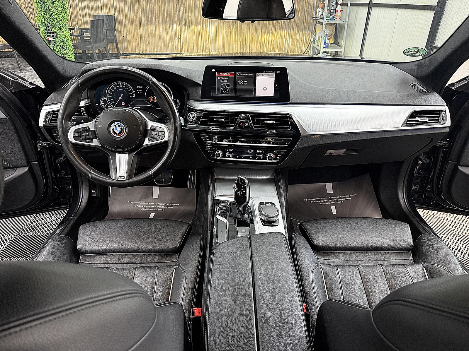 BMW 530 M-Paket/Xdrive/Digital/СОБСТВЕН ЛИЗИНГ, снимка 12 - Автомобили и джипове - 54956949
