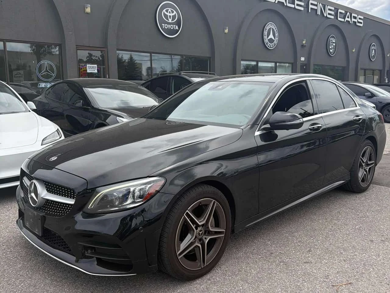 Mercedes-Benz C 300 * CARFAX * MULTIBEAM * DISTRONIC