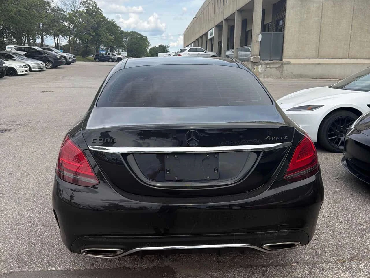 Mercedes-Benz C 300 * CARFAX * MULTIBEAM * DISTRONIC, снимка 4 - Автомобили и джипове - 55040327
