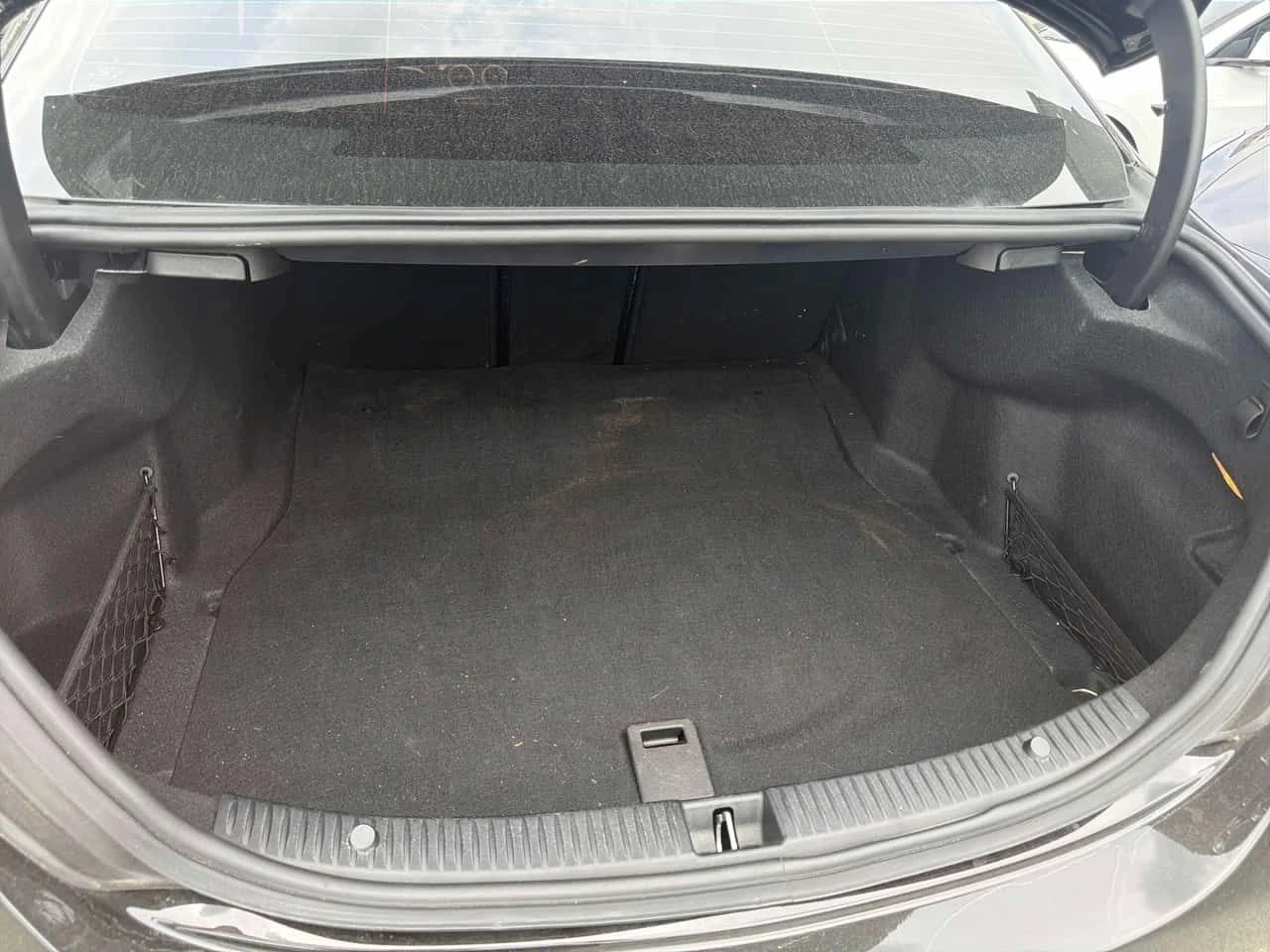 Mercedes-Benz C 300 * CARFAX * MULTIBEAM * DISTRONIC, снимка 11 - Автомобили и джипове - 55040327