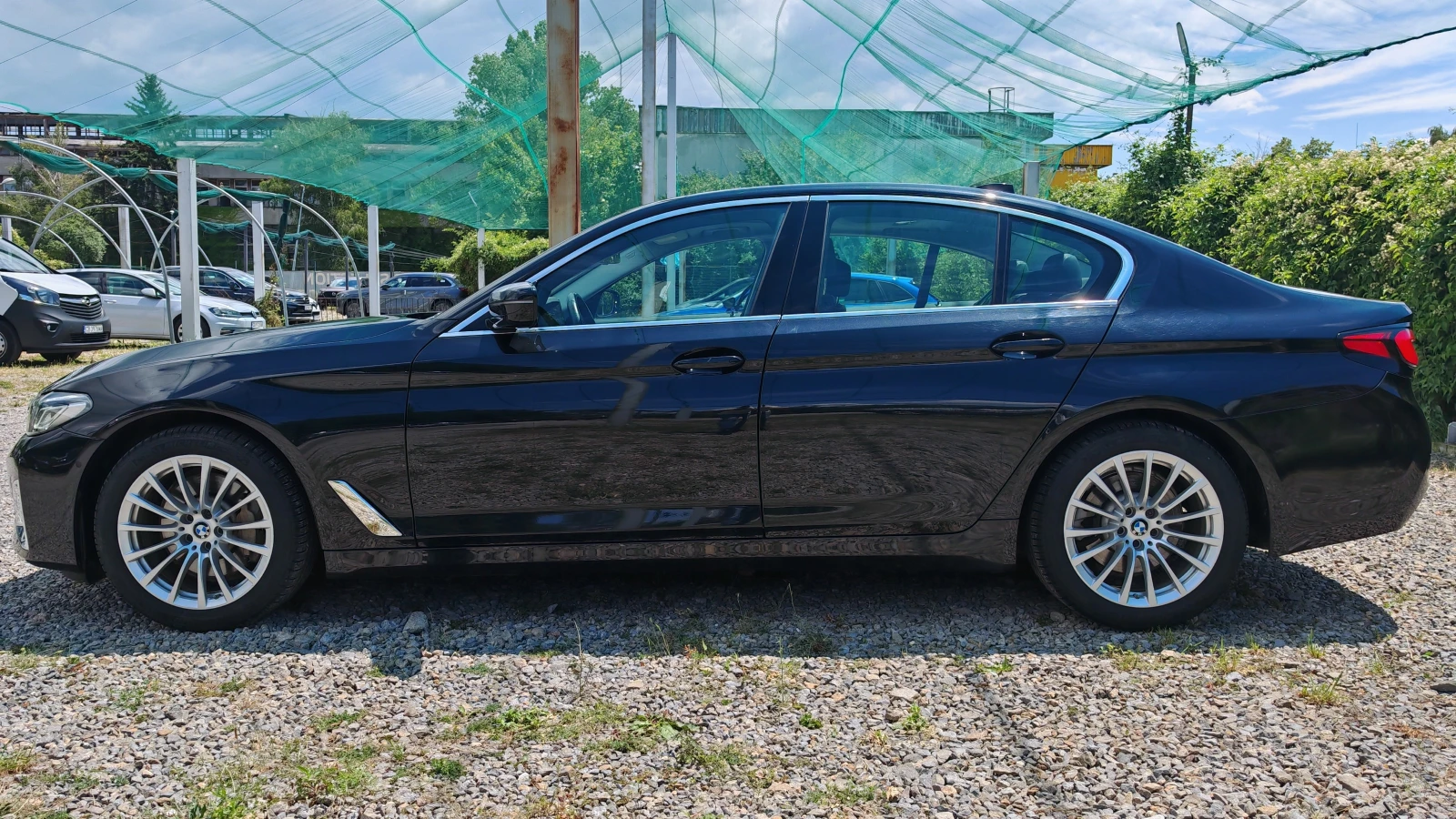 BMW 530 i xDrive, снимка 5 - Автомобили и джипове - 55221143