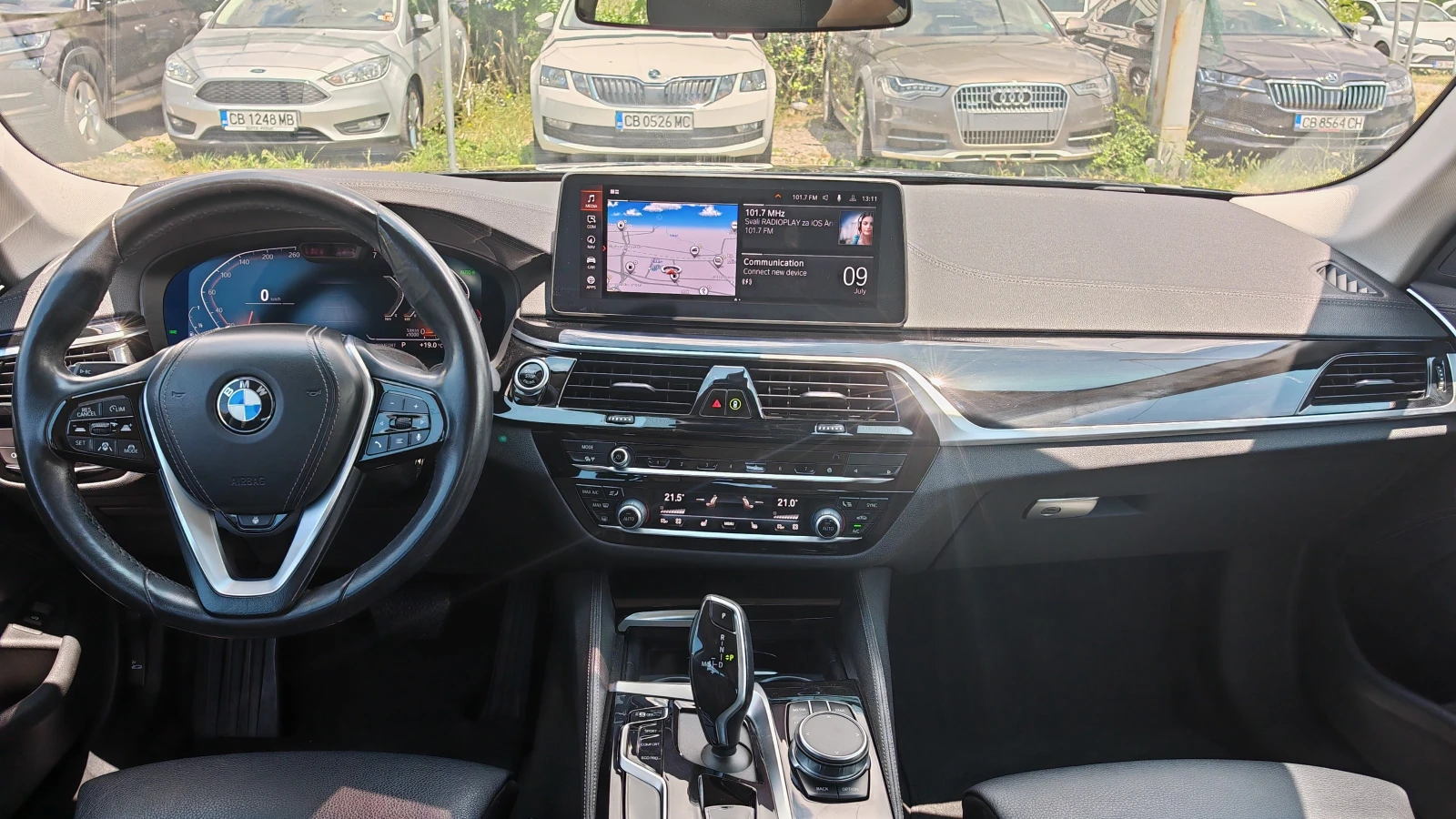 BMW 530 i xDrive, снимка 12 - Автомобили и джипове - 55221143
