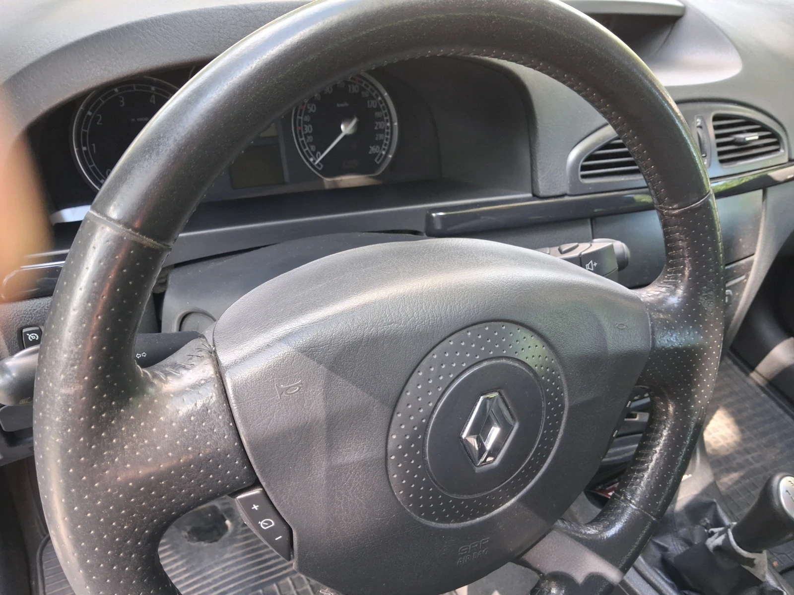 Renault Laguna 2.0  16 v  бензин, снимка 5 - Автомобили и джипове - 55507843