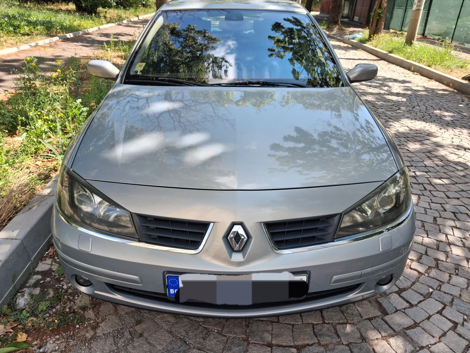 Renault Laguna 2.0  16 v  бензин