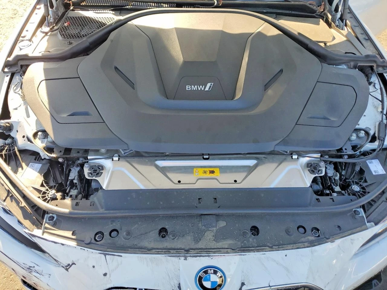 BMW i4 EDRIVE 40, снимка 11 - Автомобили и джипове - 56314191