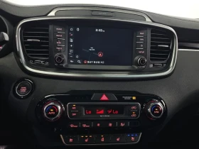 Kia Sorento 2.2 CRDI 4WD - САМО 30% АВАНС, снимка 13