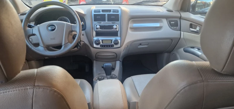 Kia Sportage, снимка 11 - Автомобили и джипове - 48593122