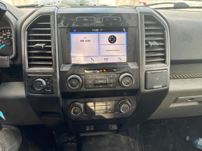 Ford F150 * 4WD SuperCrew Box * CARFAX * БЕЗ ПЪРВОНАЧАЛНА ВН, снимка 9 - Автомобили и джипове - 53076157