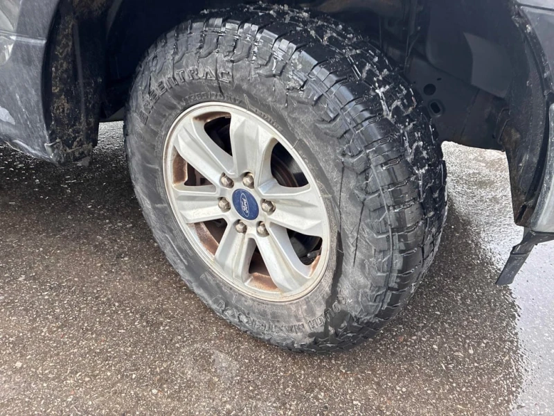 Ford F150 * 4WD SuperCrew Box * CARFAX * БЕЗ ПЪРВОНАЧАЛНА ВН, снимка 7 - Автомобили и джипове - 53076157