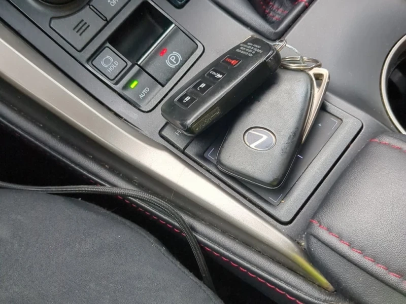 Lexus NX 200t * CARFAX * БЕЗ ПЪРВОНАЧАЛНА ВНОСКА, снимка 8 - Автомобили и джипове - 53211292