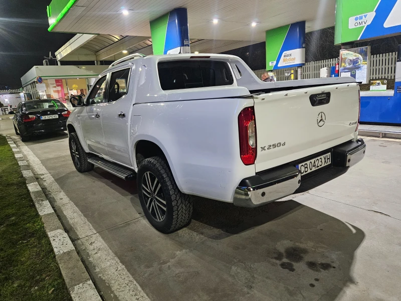 Mercedes-Benz X-Klasse 250, снимка 8 - Автомобили и джипове - 53501899