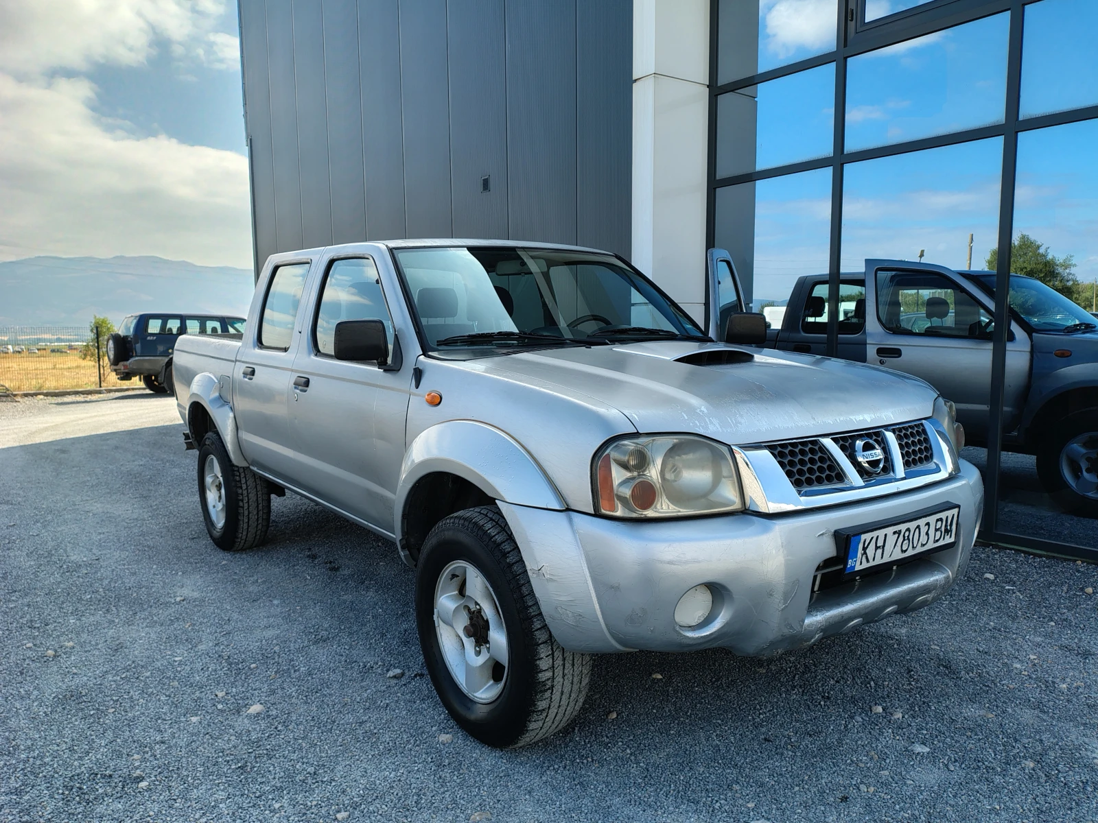 Nissan Navara 2.5 дизел - изображение 3