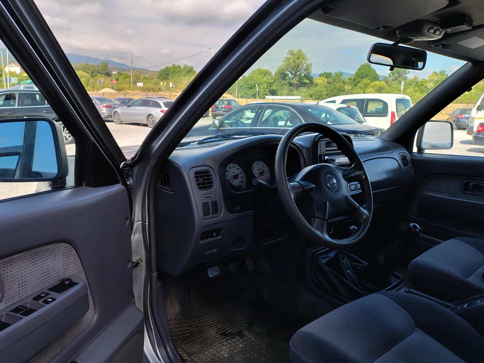 Nissan Navara 2.5 дизел - изображение 6