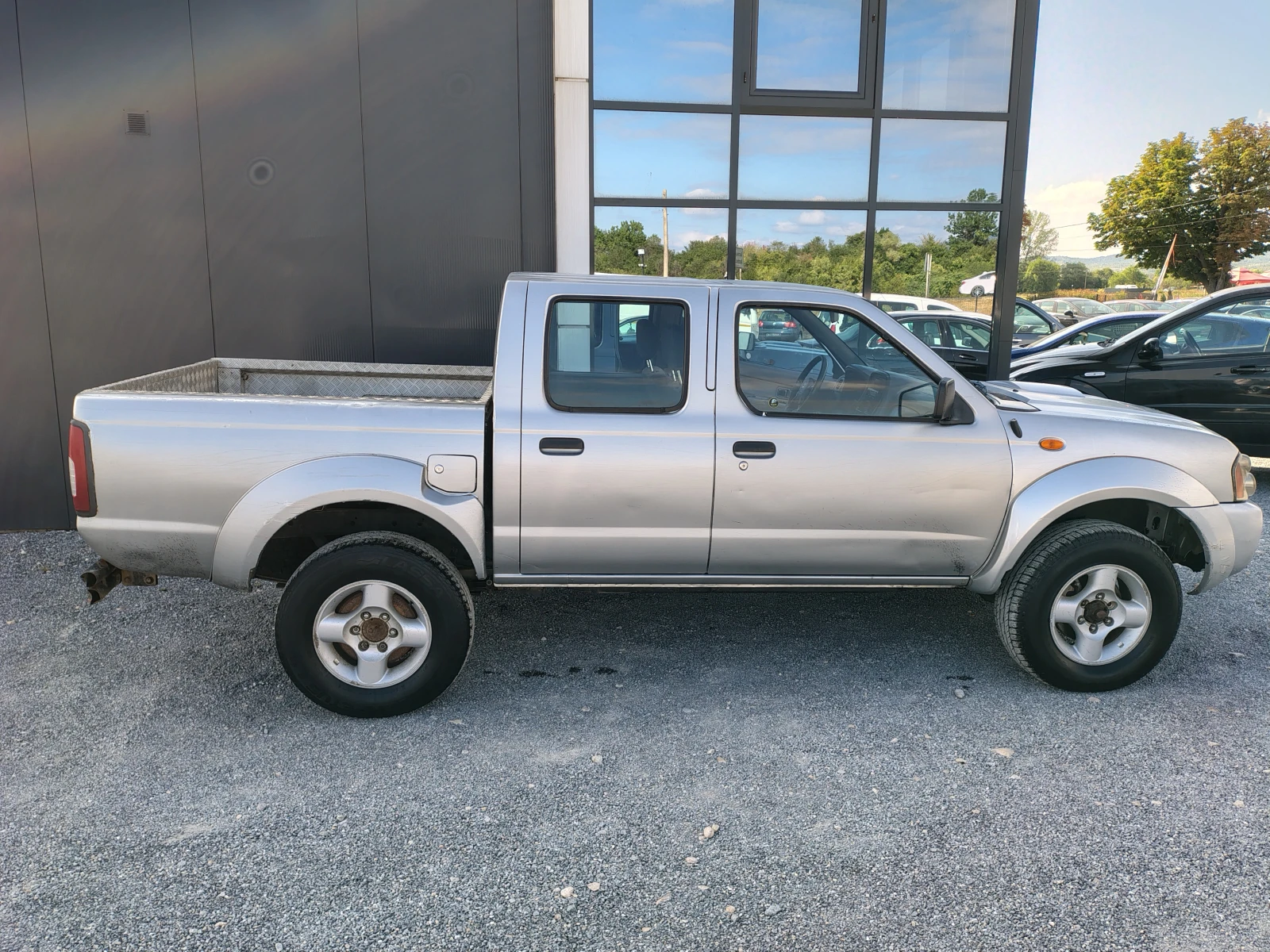 Nissan Navara 2.5 дизел - изображение 4