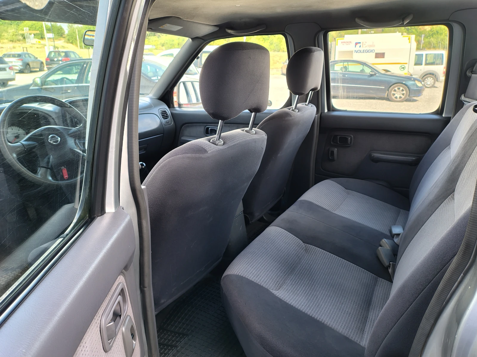 Nissan Navara 2.5 дизел - изображение 7