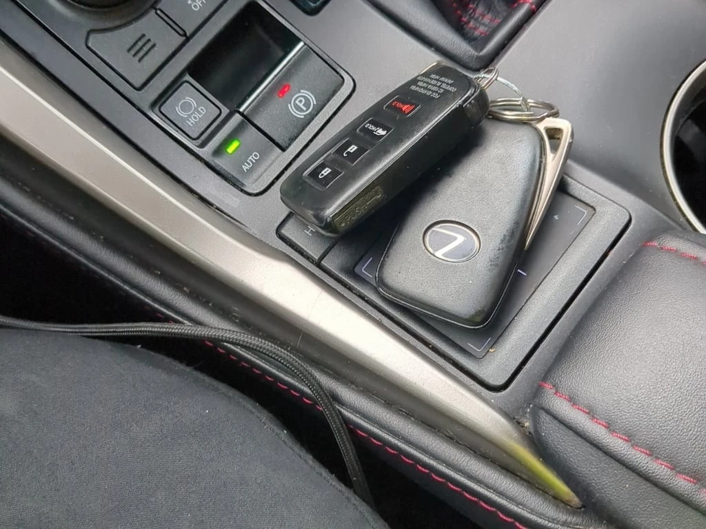 Lexus NX 200t * CARFAX * БЕЗ ПЪРВОНАЧАЛНА ВНОСКА - изображение 8