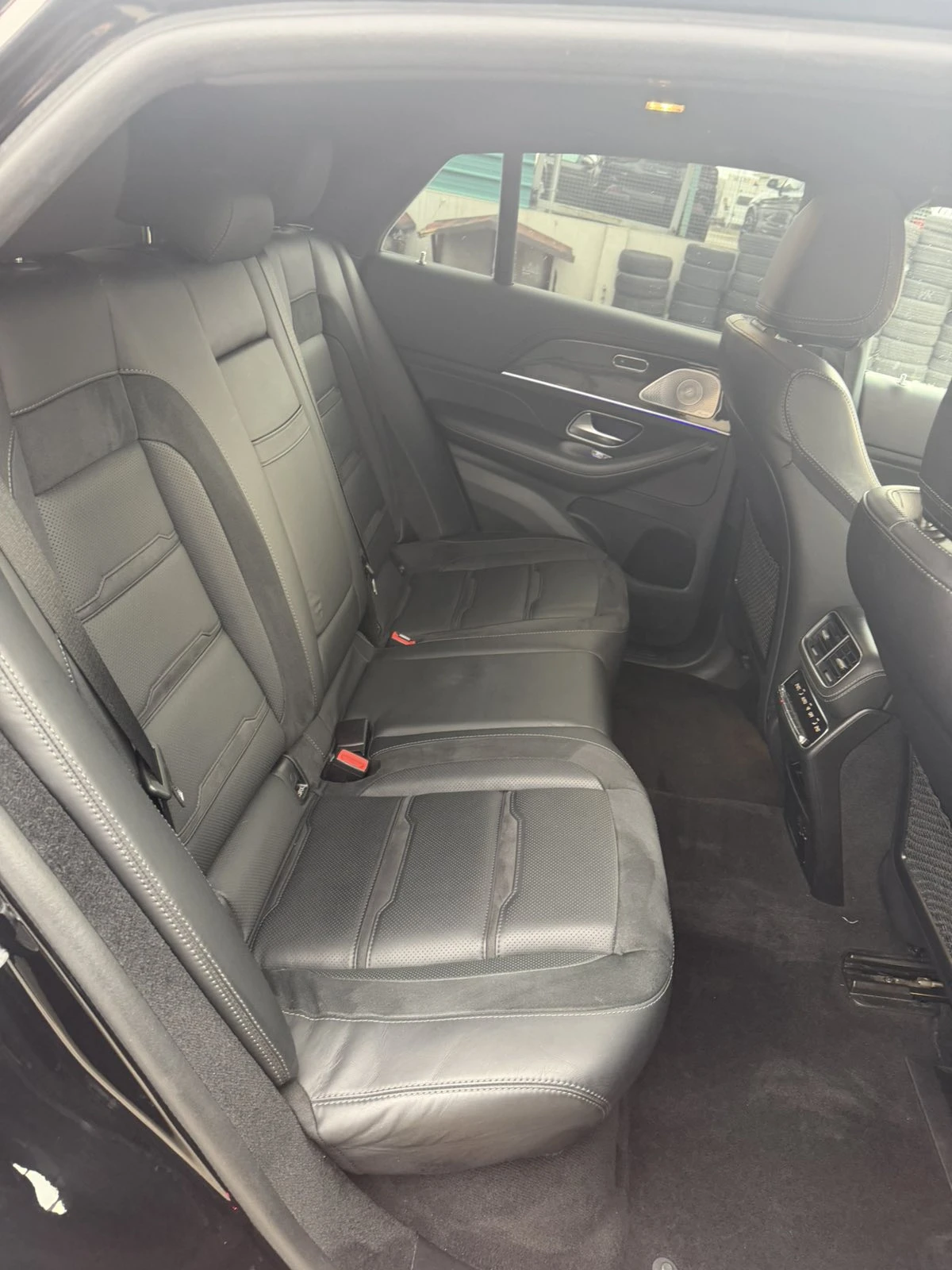 Mercedes-Benz GLE 53 4MATIC 3. 0 R6 Turbo + EQ, снимка 12 - Автомобили и джипове - 53995142