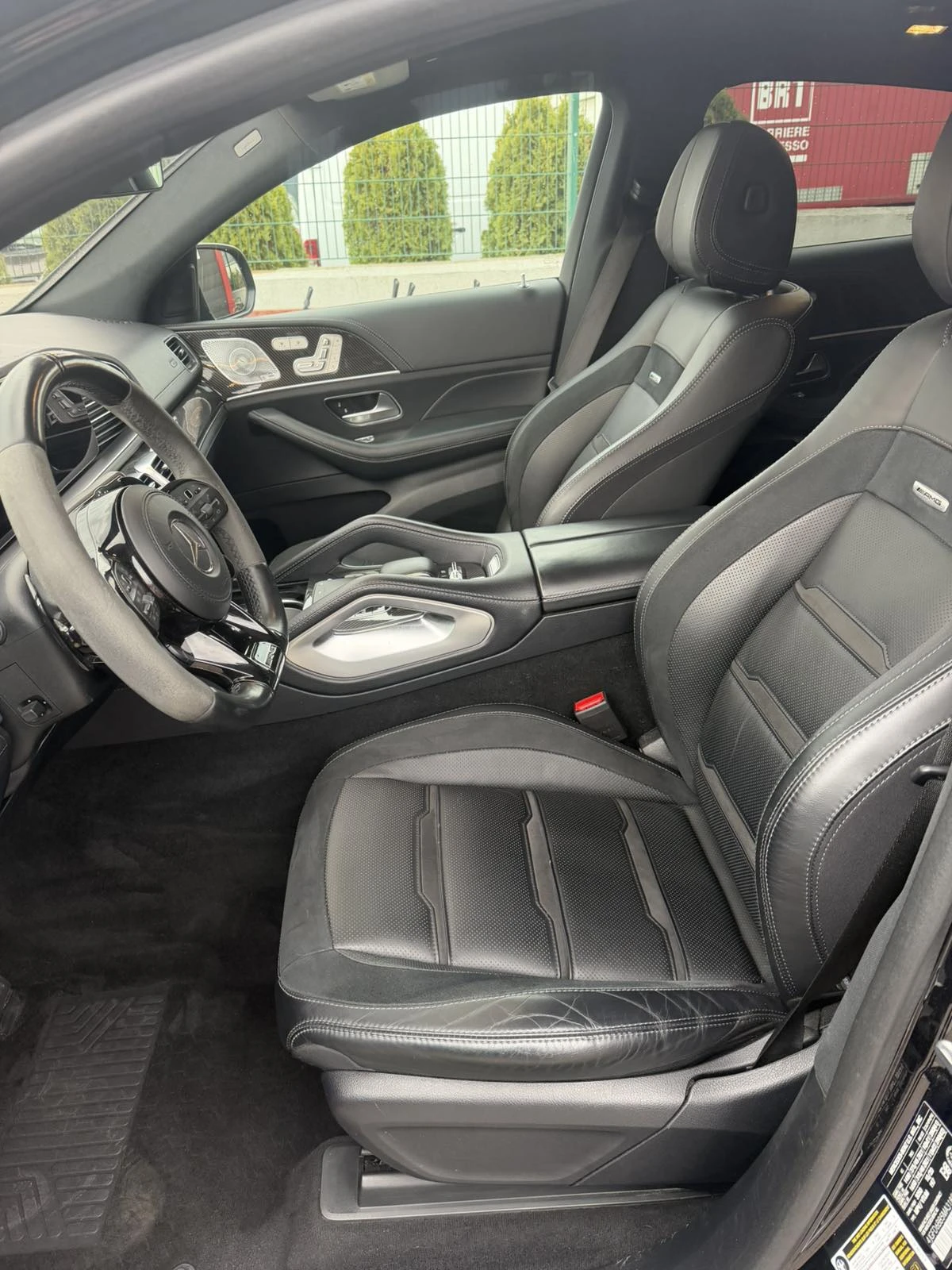 Mercedes-Benz GLE 53 4MATIC 3. 0 R6 Turbo + EQ, снимка 11 - Автомобили и джипове - 53995142