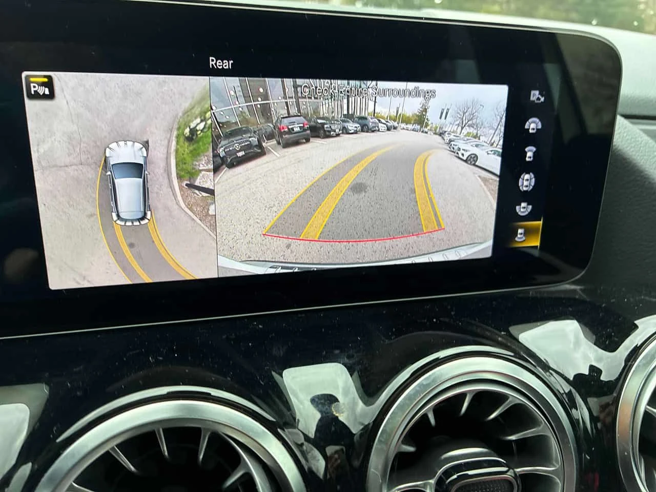 Mercedes-Benz GLA 250 * 4MATIC * 360 * ПОДГРЕВИ * CARPLAY, снимка 14 - Автомобили и джипове - 54480326