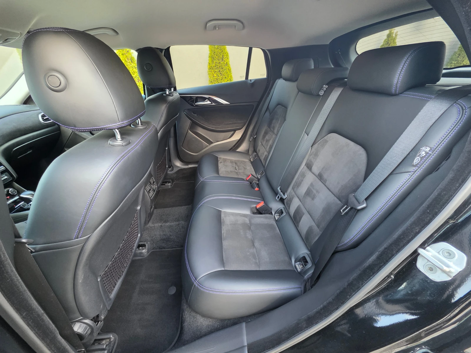 Infiniti Q30 2.2 CDI-AWD-DCT-Premium, снимка 13 - Автомобили и джипове - 54517001