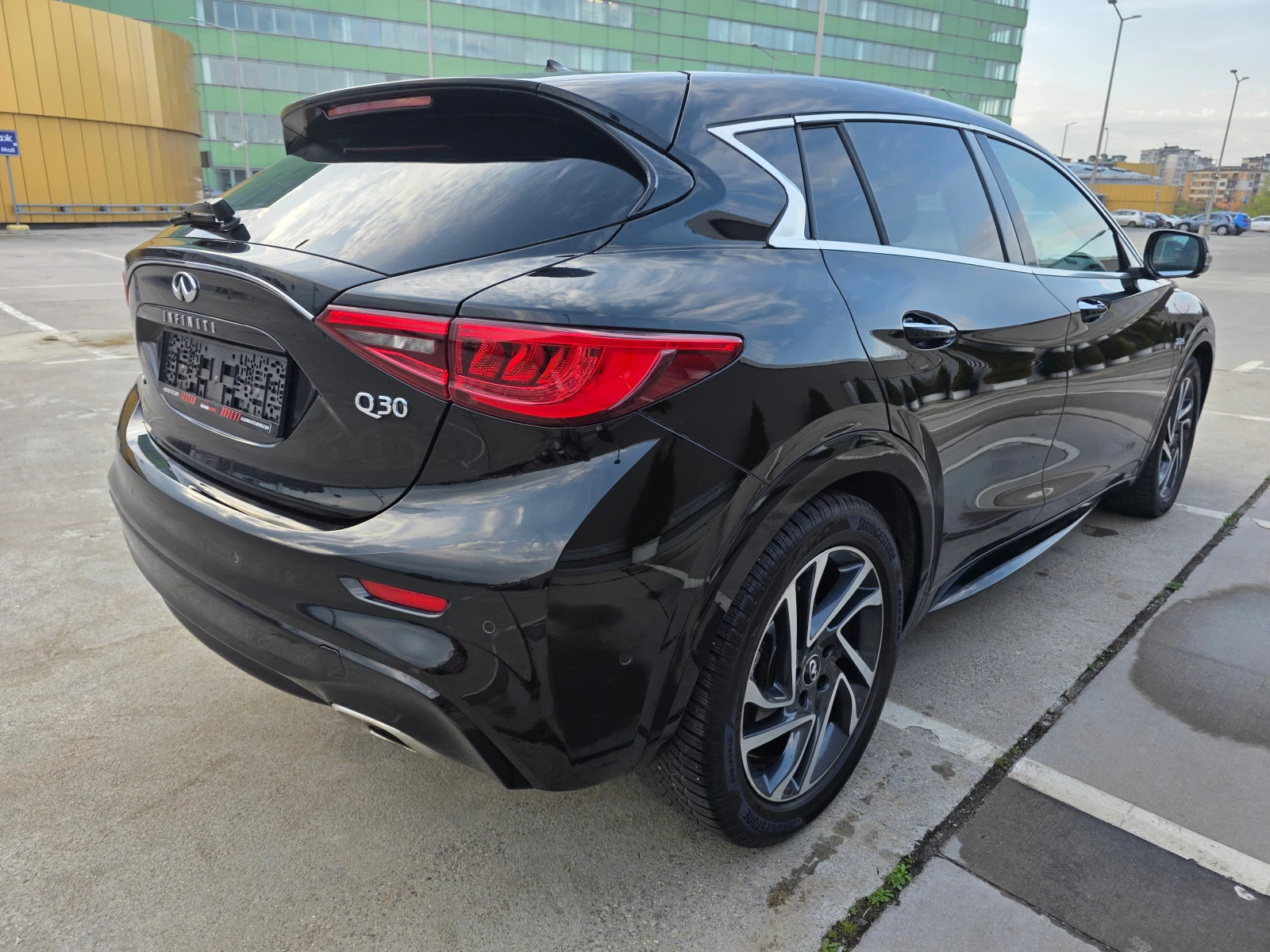 Infiniti Q30 2.2 CDI-AWD-DCT-Premium, снимка 5 - Автомобили и джипове - 54517001